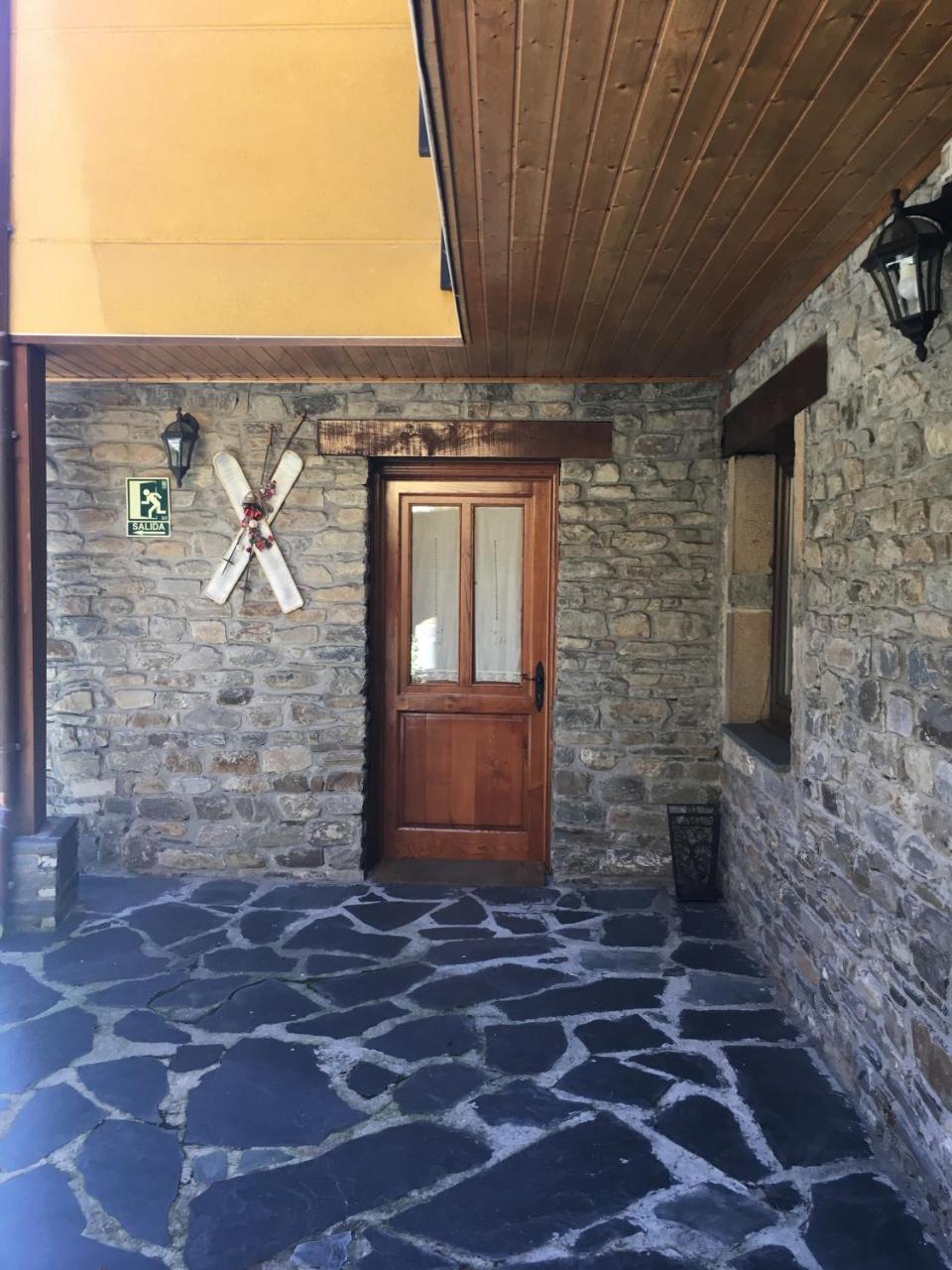 לינה וארוחת בוקר Cerredo Tia Maria מראה חיצוני תמונה